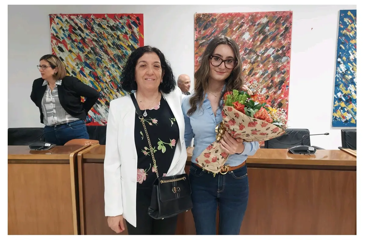 Concorso letterario “Armando La Torre”,\u00A0Anita Barone del liceo classico Ivo Oliveti seconda al Premio Speciale Calabria\n