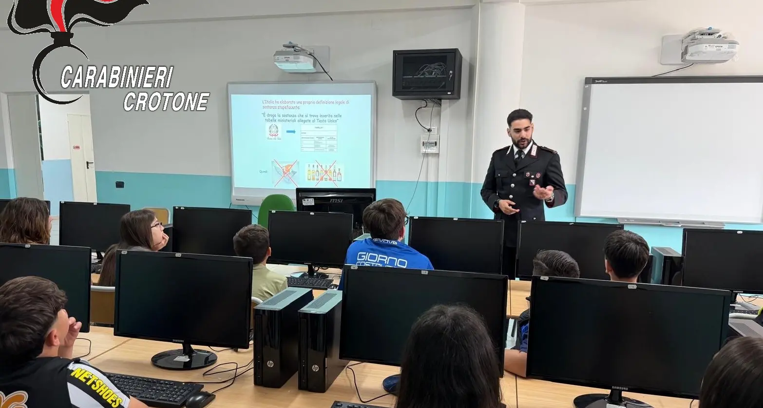 Droga a scuola, carabinieri impegnati in progetti di contrasto e prevenzione della tossicodipendenza\n