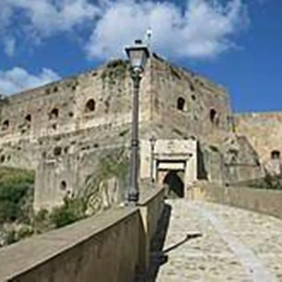 Castello Ruffo, il comune di Scilla consegna\u00A0i lavori di messa in sicurezza del costone roccioso\n