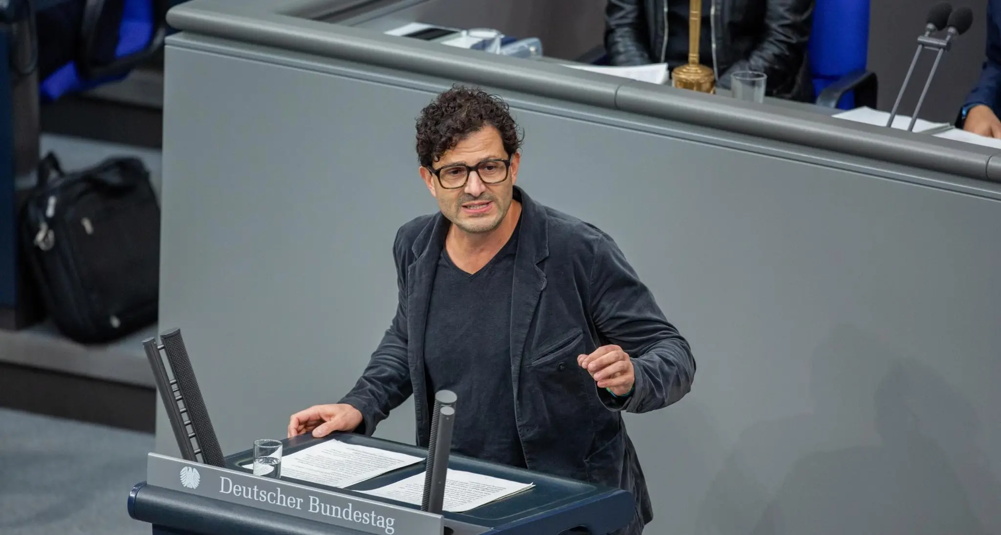 Luigi Pantisano, il calabrese che vuole guidare la sinistra tedesca: da Cariati al Bundestag\n