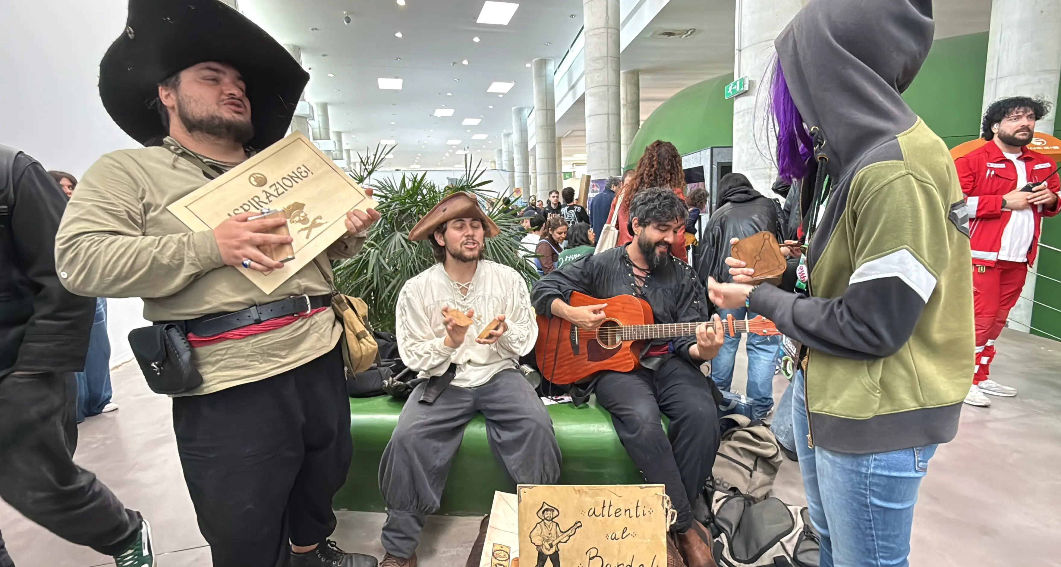 Il Cosenza Comics invade la città: folla di appassionati e cosplayer per Eisaku Inoue e gli anime cult –\u00A0FOTO\n