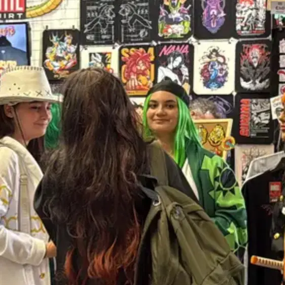 <p>Cosenza Comics, il maltempo non spegne la festa: boom di cosplayer, manga e videogame – FOTO</p>