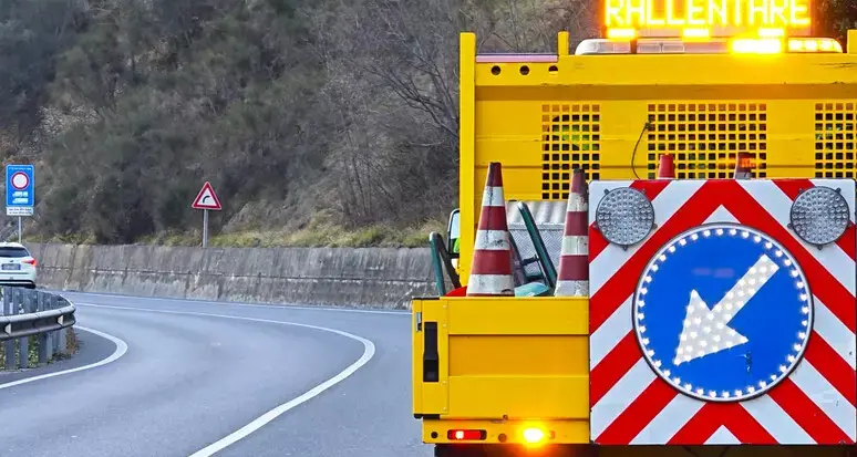 <p>Si sblocca l’impasse: Anas prende in carico i <span style=\"color:hsl(0, 75%, 60%);\">lavori sulla Sp 53</span> Vazzano-Vallelonga chiusa per frana dal 18 marzo scorso</p>