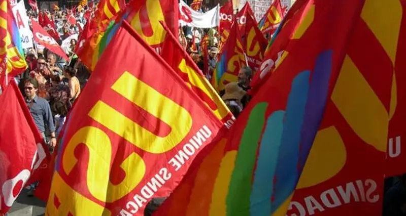 «Il presidio degli ex Lsu-Lpu allontanato\u00A0di 8 chilometri dal congresso di Forza Italia a Lamezia»: la denuncia dell’Usb\n