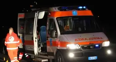 Sangue sulle strade del Reggino, tragico incidente a Bianco: morto un minorenne\n