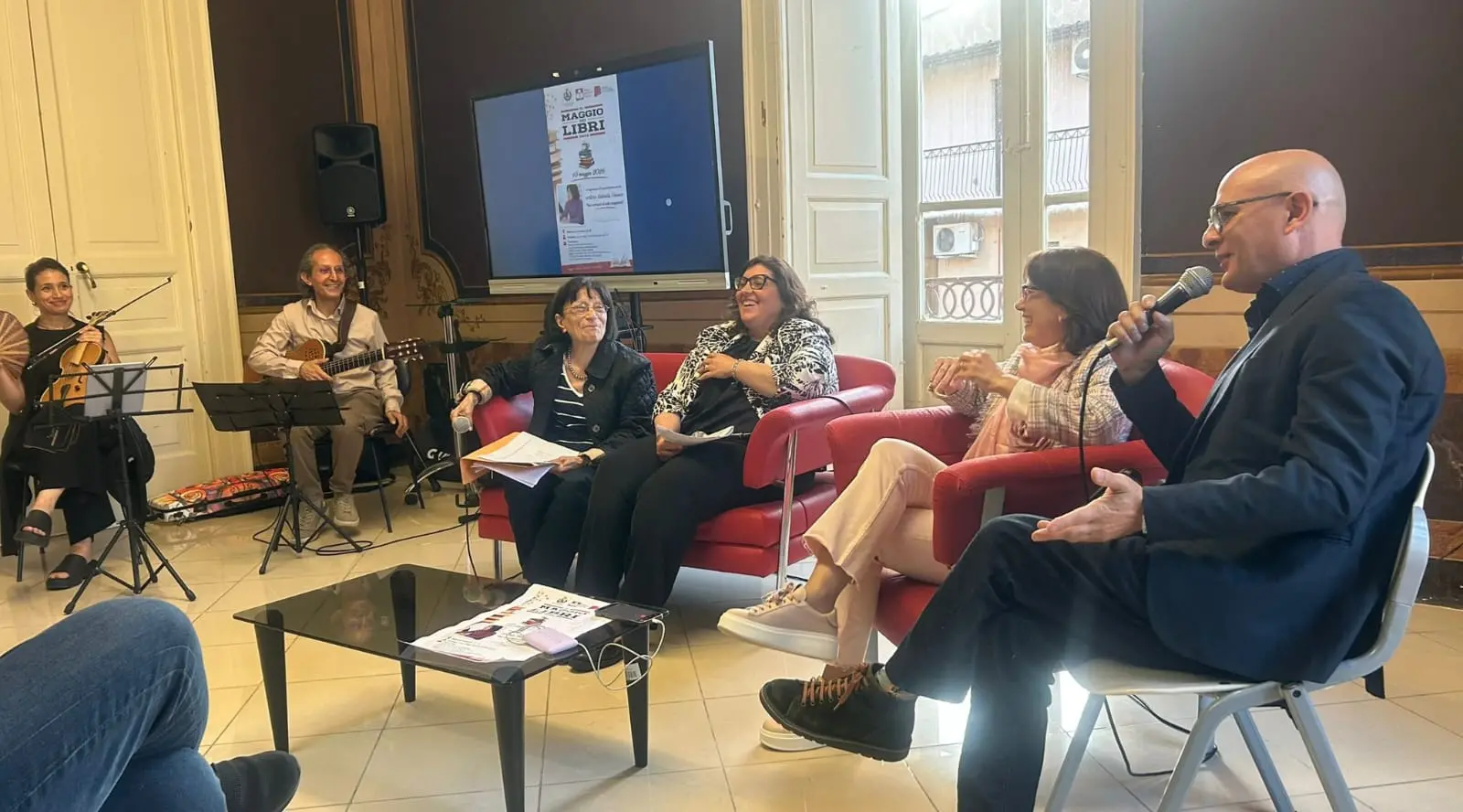 Dalla letteratura al Web Magazine: a Lamezia la cultura che unisce generazioni nel segno di Antonietta Vincenzo\n\n\n