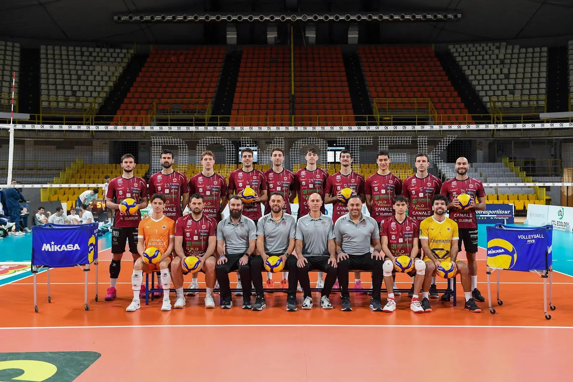 La Domotek vuole la Serie A2, alle 19 la finalissima contro Belluno\n