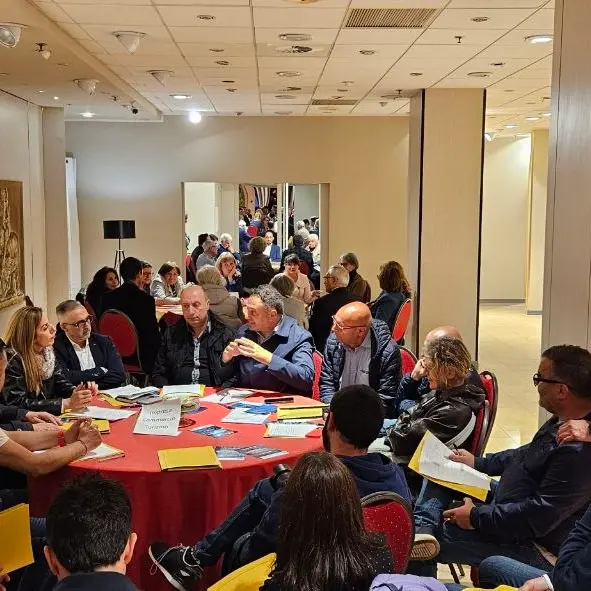 A Vibo Valentia fa tappa “Nova”, l’iniziativa del M5s per raccogliere proposte in vista delle Politiche 2027\n