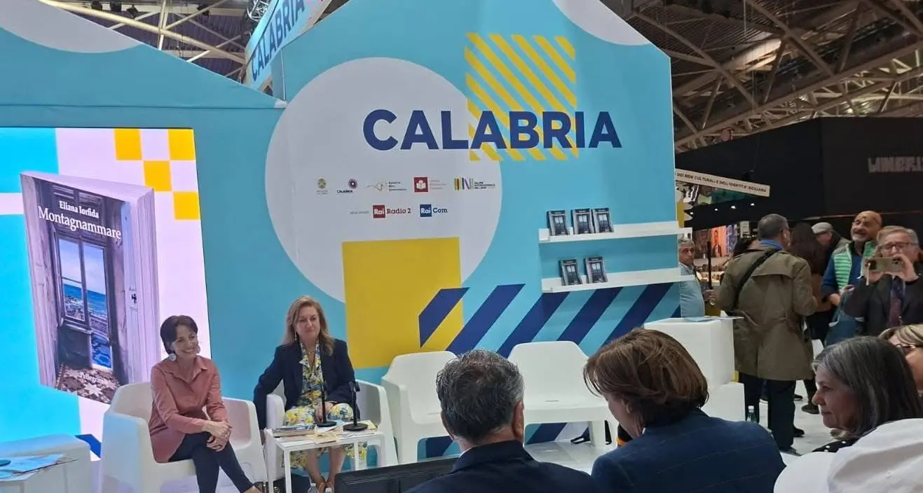 Il romanzo \"Montagnammare\" di\u00A0 Eliana Iorfida\u00A0protagonista al Salone Internazionale del Libro di Torino\n