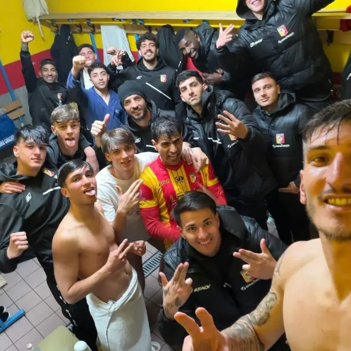 Promozione A, la finale playoff si tinge di giallorosso: il Sersale batte il Mesoraca e torna in Eccellenza dopo tre anni\n