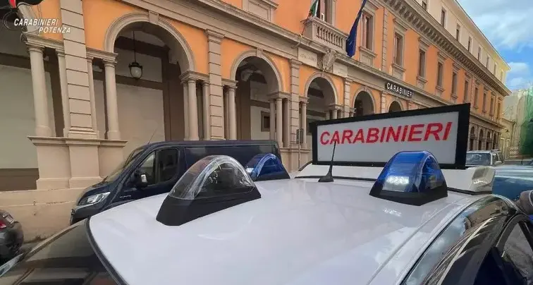 Braccianti agricoli ridotti in schiavitù: 12 arresti tra Basilicata e Campania\n