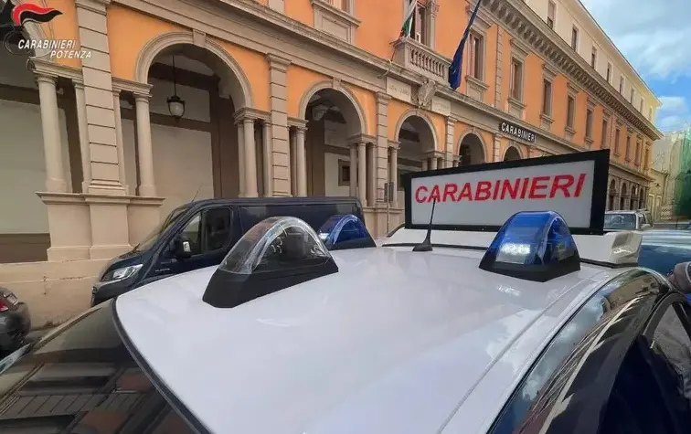 Braccianti agricoli ridotti in schiavitù: 12 arresti tra Basilicata e Campania\n
