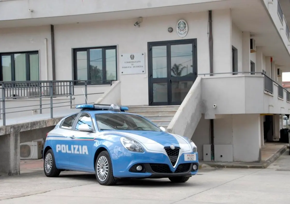 Sant’Ilario dello Ionio, arrestato un cittadino extracomunitario 18enne per atti persecutori ai danni di un’assistente sociale