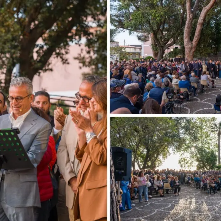Elezioni Palmi, folla di sostenitori al comizio di Calabria: «Partiremo dalle cose essenziali, ai giovani servono esempi credibili»\n