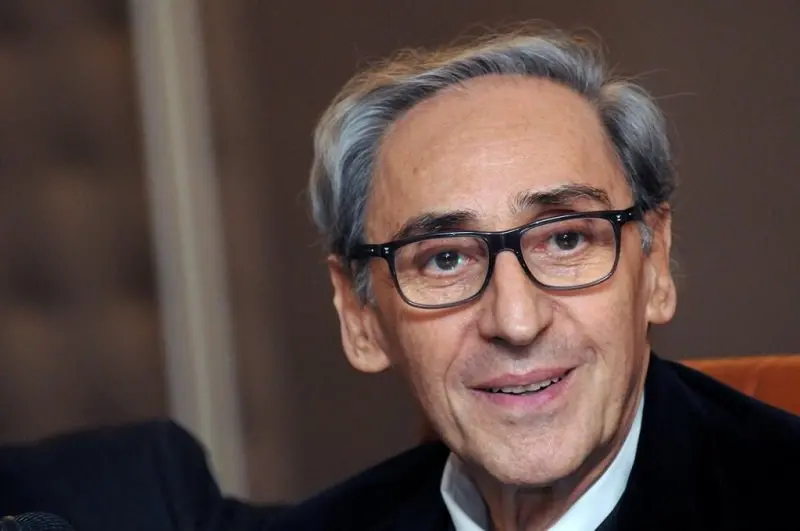 La distanza focale del sacro: a cinque anni dalla morte, perché ci manca l'aria di Battiato\n