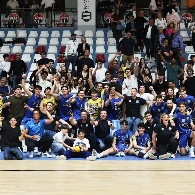 Pallavolo Milani nella storia, batte Cinquefrondi e torna in Serie B dopo 23 anni\n