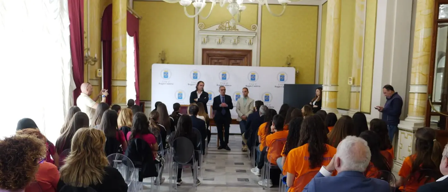 Reggio premia lo sport: riconoscimenti a giovani talenti e società cittadine\n
