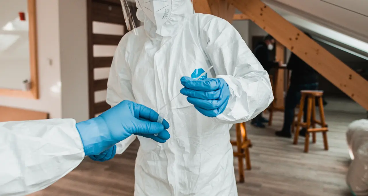 Virus Ebola, scatta la sorveglianza sanitaria anche in Italia: ecco cosa prevede la circolare del ministero\n