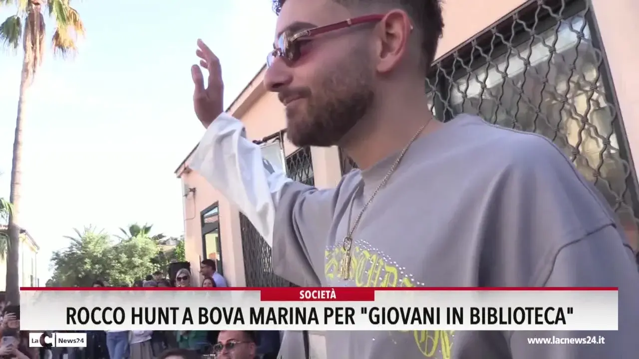 Rocco Hunt a Bova Marina per \"Giovani in biblioteca\"