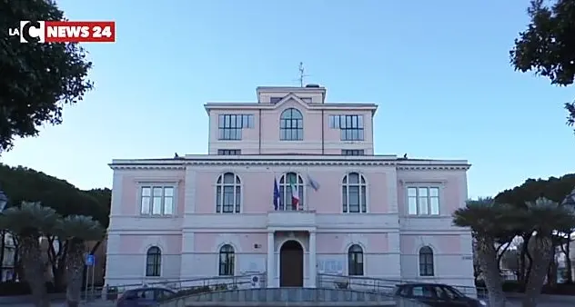 Siderno, il consiglio comunale approva l’unanimità l’adesione al piano “Locride connessa-Gelsomini link”\n