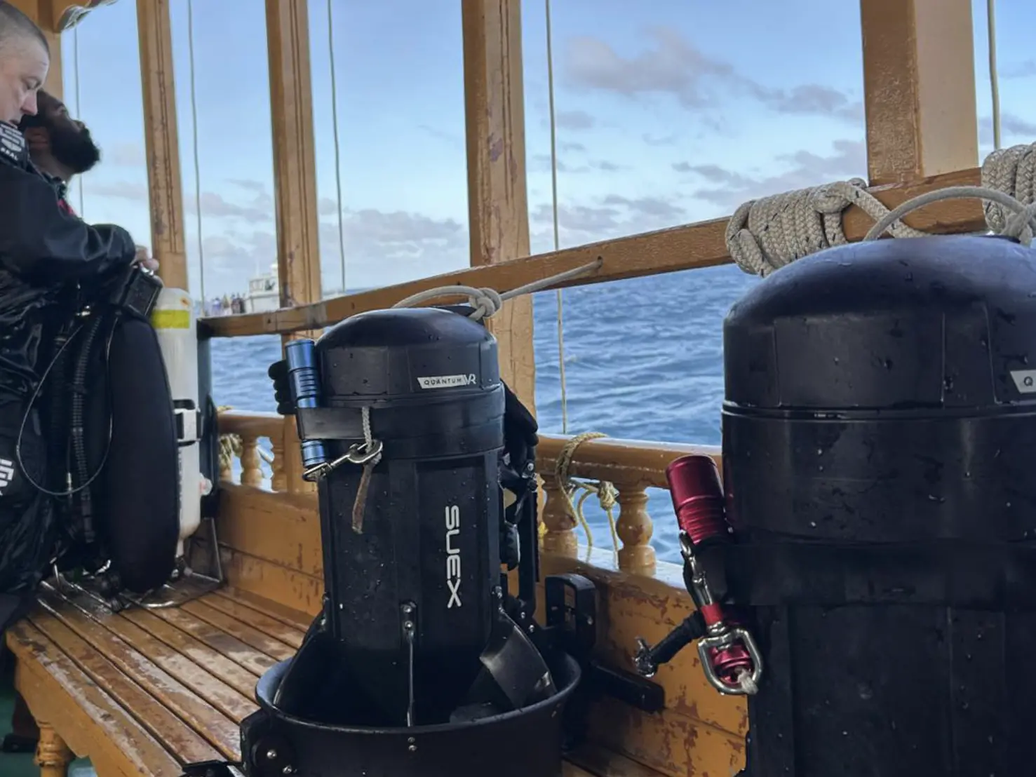 Maldive, corde spezzate e disorientamento nella grotta: cambia lo scenario della morte dei cinque sub italiani