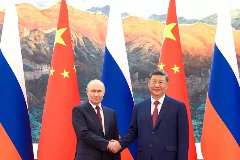 Mosca-Pechino blindano l’alleanza, Xi a Putin: «Rapporto indissolubile»\n