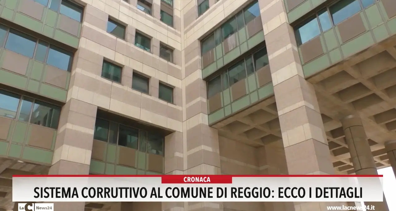 Sistema corruttivo al Comune di Reggio: ecco i dettagli