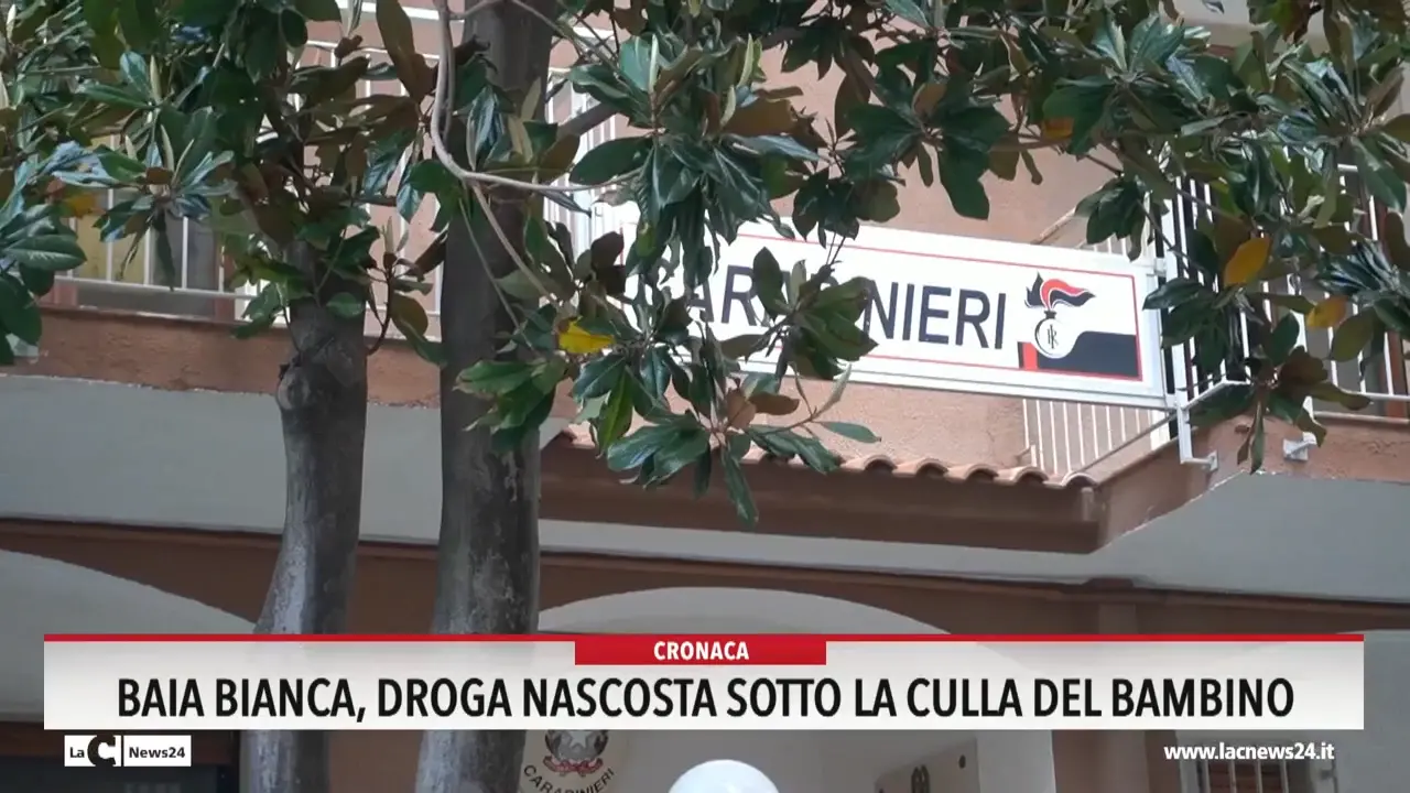 Baia bianca, droga nascosta sotto la culla del bambino