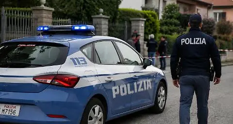 Investita accidentalmente dall’auto del papà, muore bimba di 2 anni\n