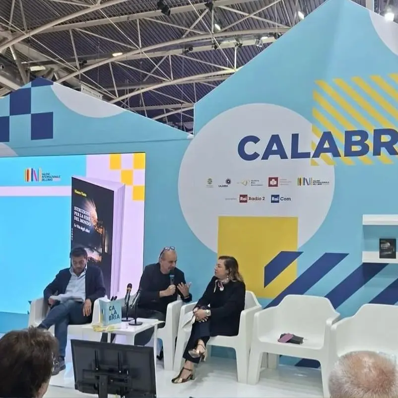 <p>Successo al Salone del Libro di Torino per lo scrittore lametino <span style=\"color:hsl(0, 75%, 60%);\">Mauro Vasta</span></p>