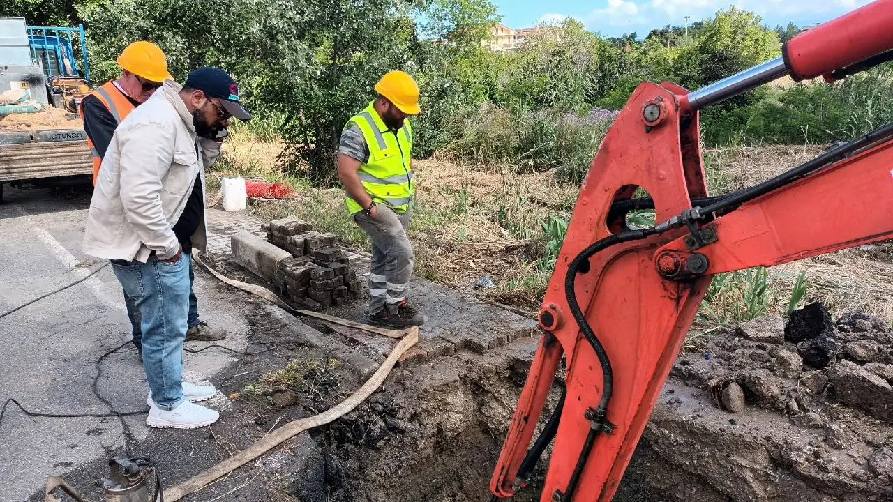 Una mattinata di \"ordinaria manutenzione\" con l'assessore Colelli