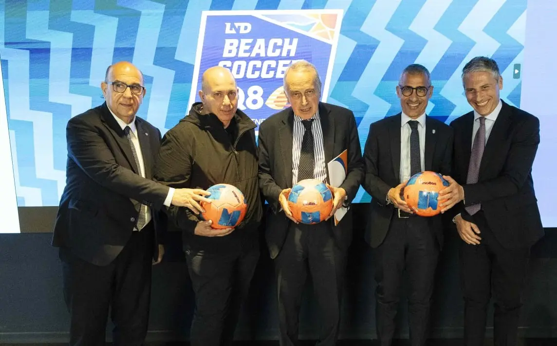 Beach Soccer:\u00A0la Serie A fa tappa a Praia a Mare,\u00A0aperte le iscrizioni per la Serie B regionale\n