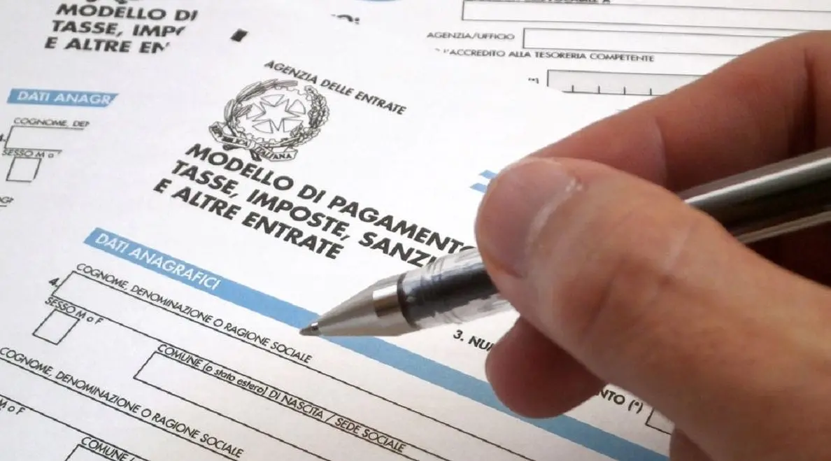«Cartelle pazze e conti di plastilina»: Le Lampare attaccano la maggioranza di Cariati\n