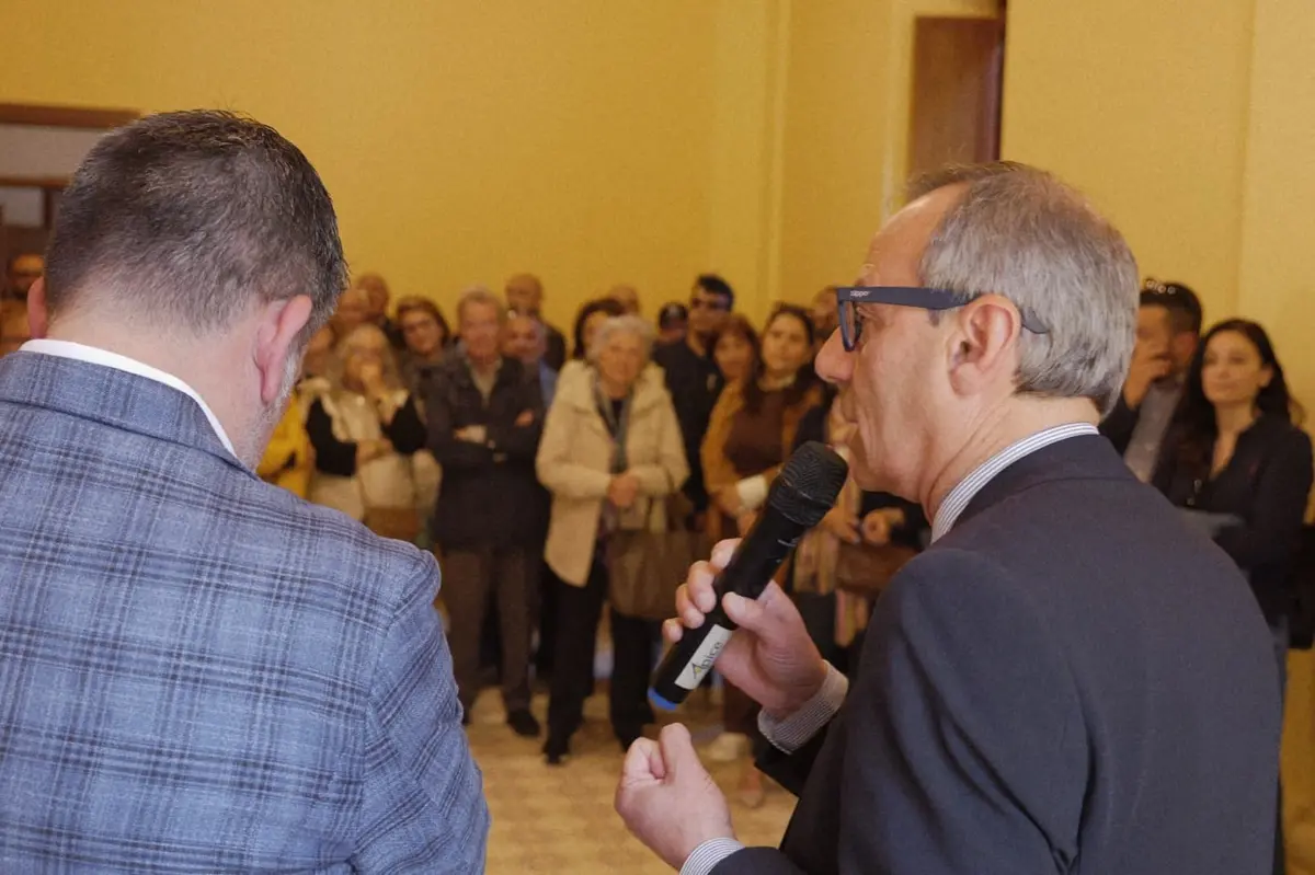 Riapre lo storico municipio di Pellaro, Battaglia: «Un luogo dell’anima restituito alla comunità»\u00A0\n\n\n
