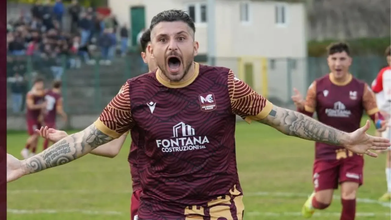 Dilettanti, un'altra stagione da bomber per Fioretti: sono stati 22 i gol messi a segno tra Rossanese e Mesoraca\n