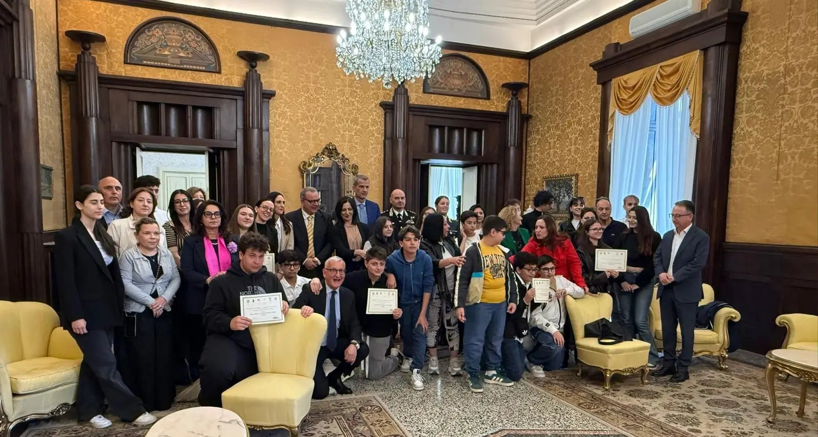 A Catanzaro educazione alla legalità, concluso in Prefettura il progetto\u00A0con la premiazione dei vincitori\n