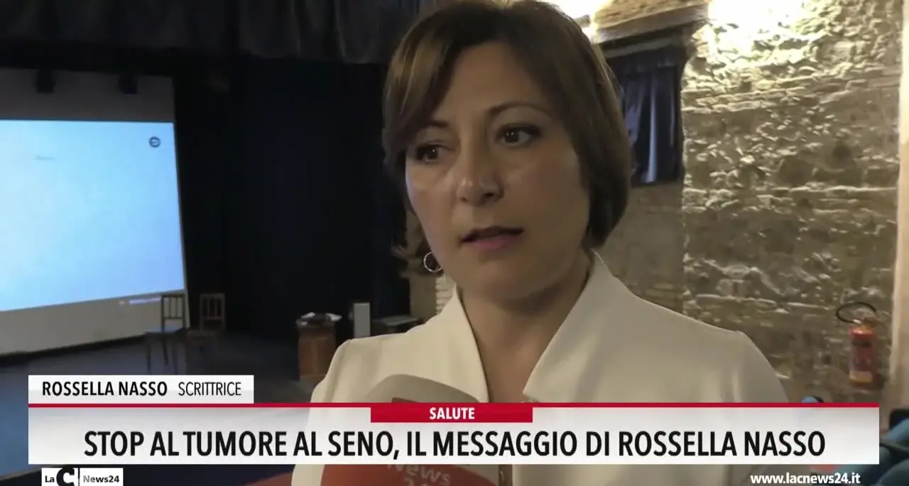 Stop al tumore al seno, il messaggio di Rossella Nasso