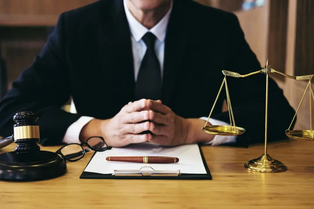 Sovraindebitamento, il Tribunale di Cosenza conferma l’esdebitazione e azzera i debiti: ecco quanto\n