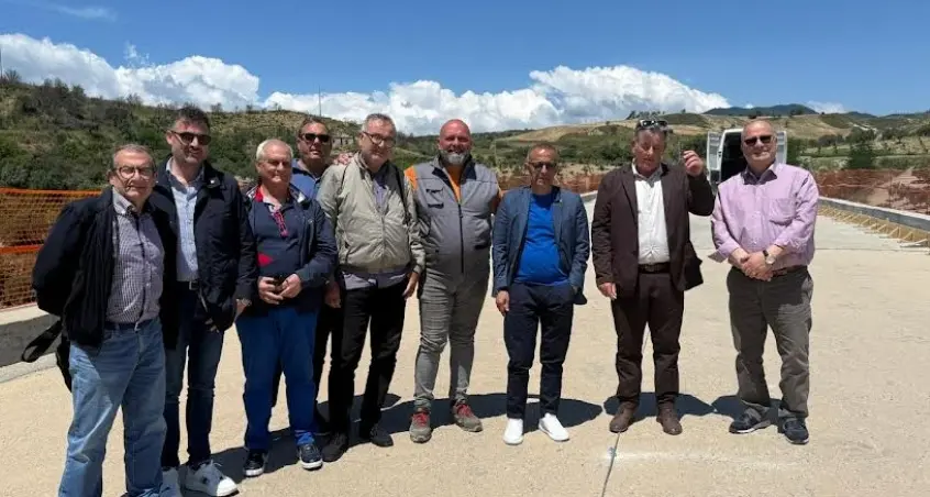 Dopo 10 anni d’attesa ripartono i lavori per il viadotto di Guardavalle, la Provincia: «Iter sbloccato»\n