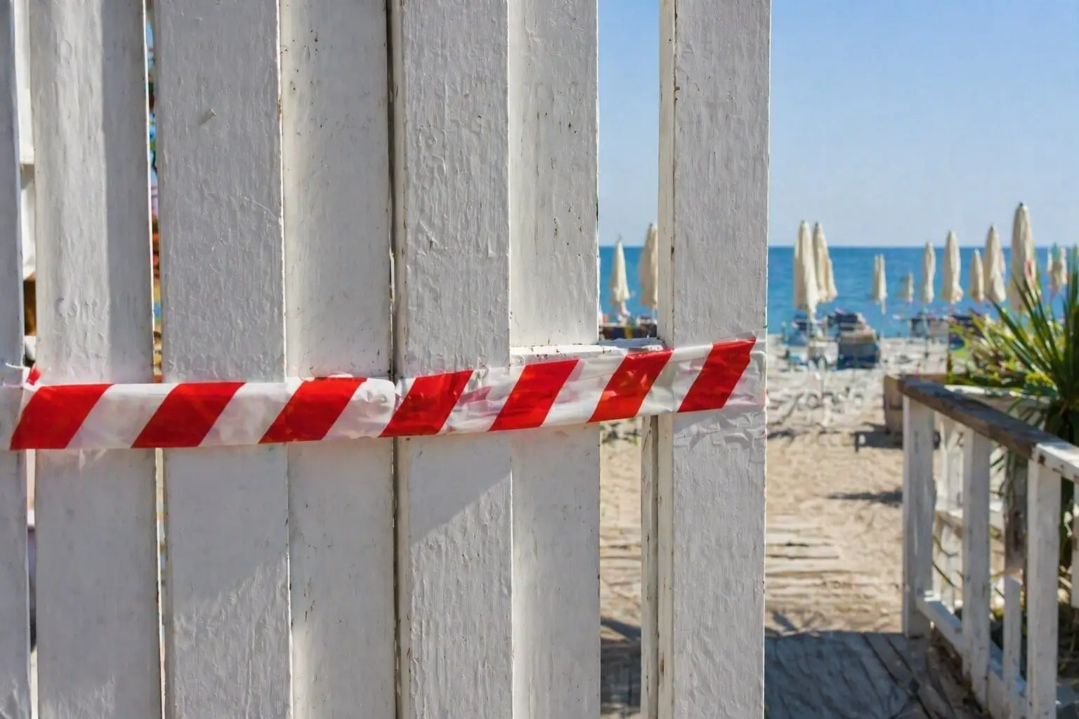 Santa Maria del Cedro:\u00A0il tribunale del Riesame\u00A0annulla il sequestro degli stabilimenti balneari, tolti i sigilli\n
