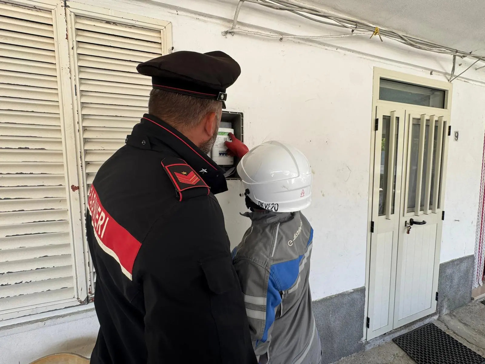 Furto di energia elettrica a Belcastro: denunciata una donna. Consumi in nero per oltre 12mila euro\n