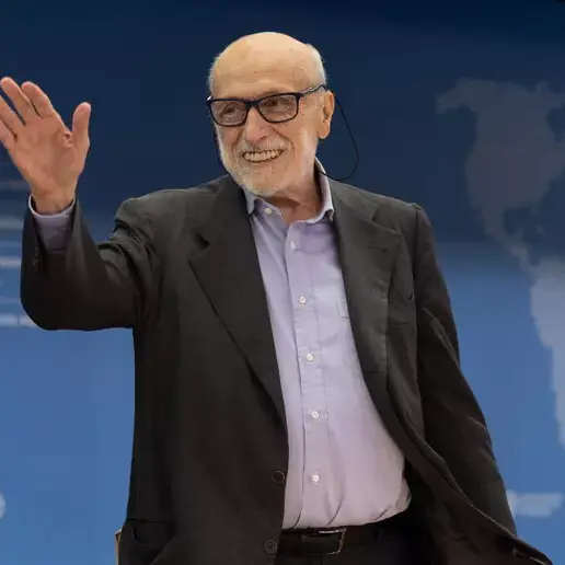 Addio a Carlo Petrini, il fondatore di Slow Food che ha cambiato il modo di pensare il cibo\n