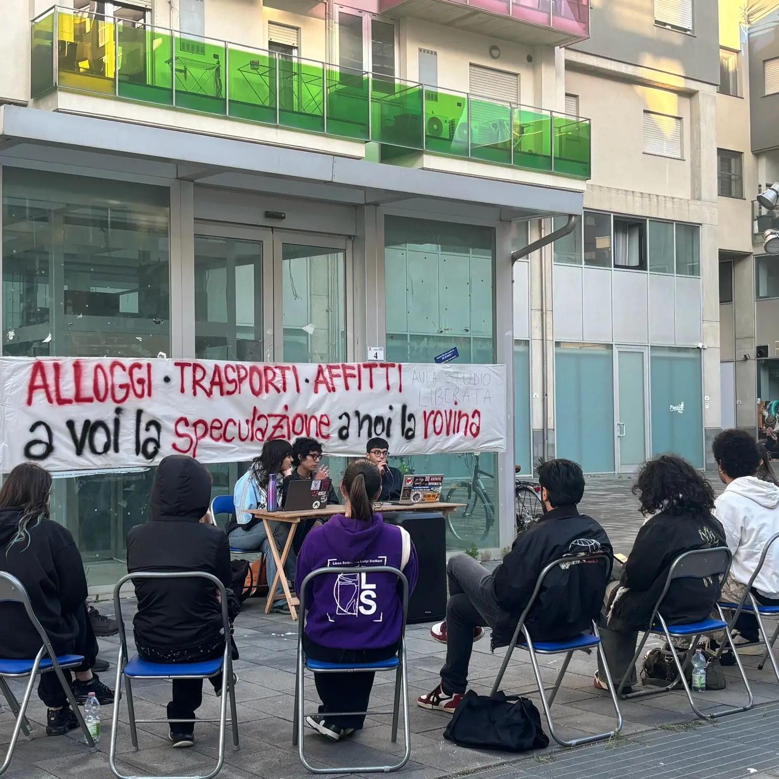Rende, «gli studenti universitari pagano fino a 400 euro al mese per una stanza singola»\n