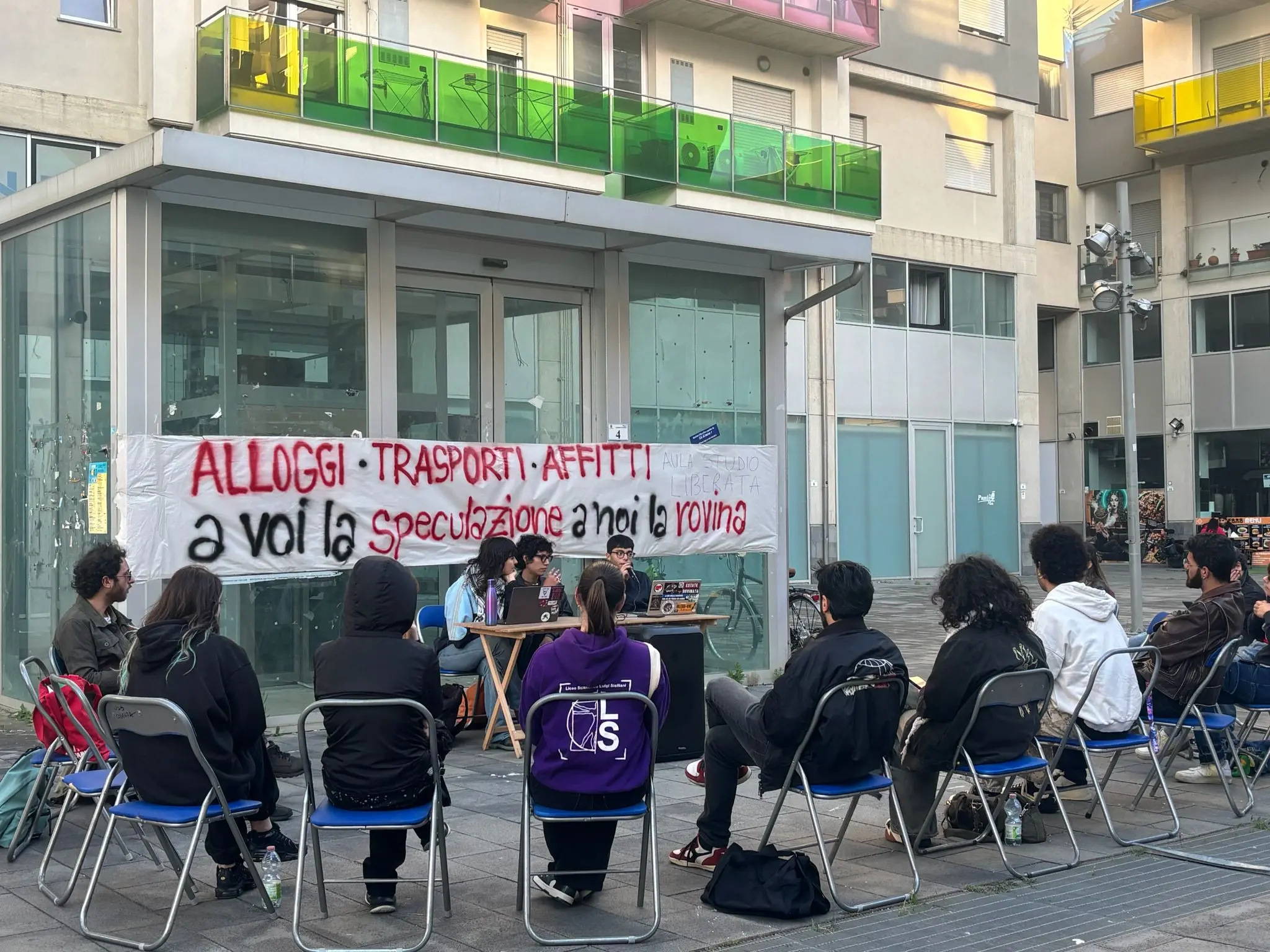 Rende, «gli studenti universitari pagano fino a 400 euro al mese per una stanza singola»\n