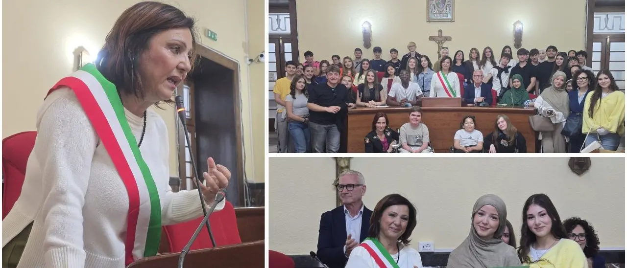 Ragazzi tedeschi in Erasmus\u00A0a Vibo, a Palazzo Razza l’evento conclusivo:\u00A0«Aprendo il Municipio ai giovani diamo forza all’Europa»\n