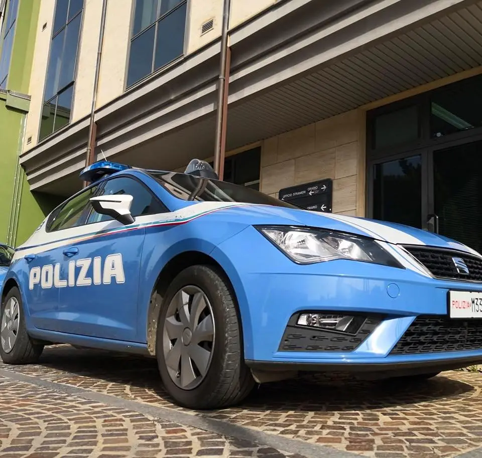 Vibo Valentia, straniero irregolare arrestato dalla Polizia: era condannato per false dichiarazioni\n