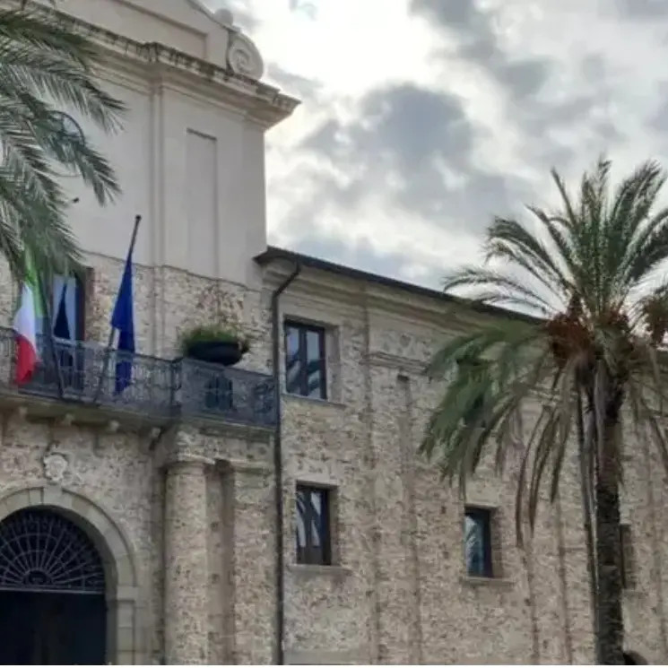 Scioglimento del Comune di Soriano, la relazione: «’Ndrangheta vicina all’amministrazione e seggi presidiati dai clan»\n