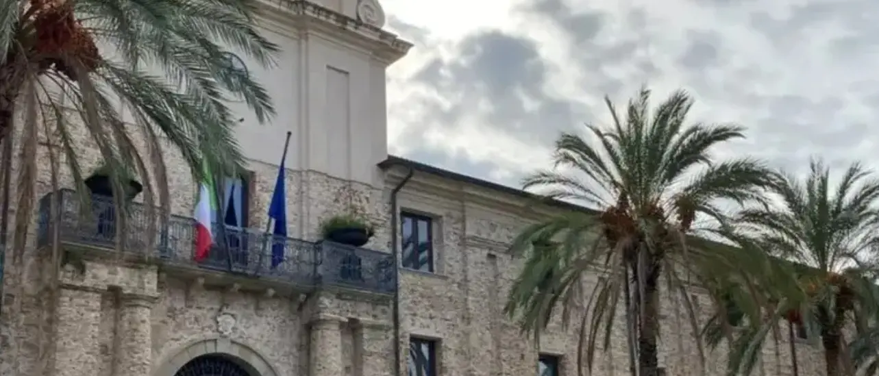 Scioglimento del Comune di Soriano, la relazione: «’Ndrangheta vicina all’amministrazione e seggi presidiati dai clan»\n