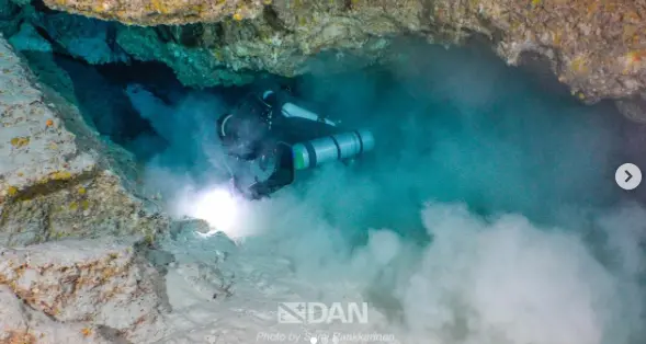 Dentro la grotta della morte: Dan Europe pubblica le prime immagini del luogo dove morirono i cinque sub italiani –\u00A0FOTO\n