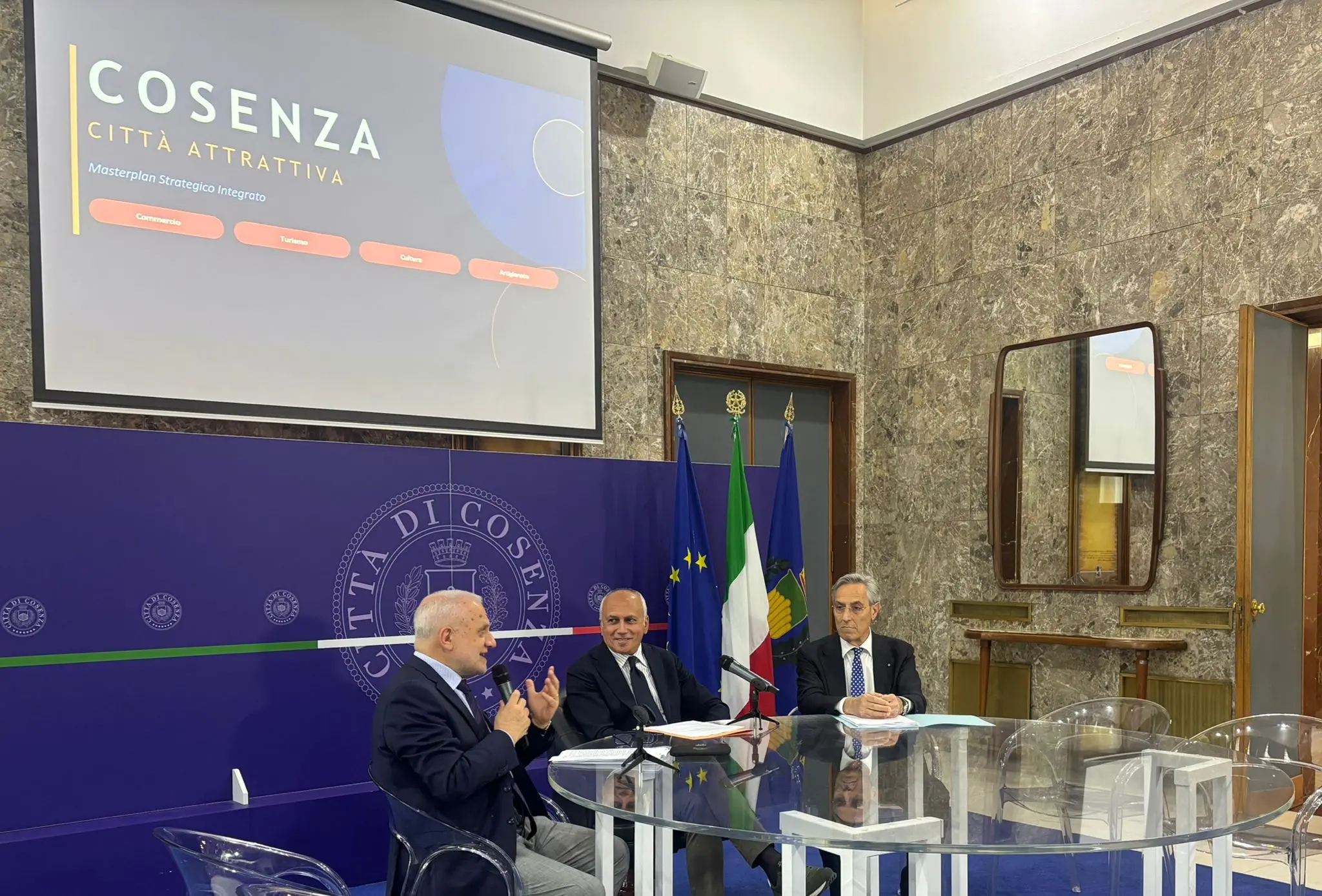 “Cosenza deve tornare a credere in sé stessa”: nasce il Masterplan della città attrattiva\n